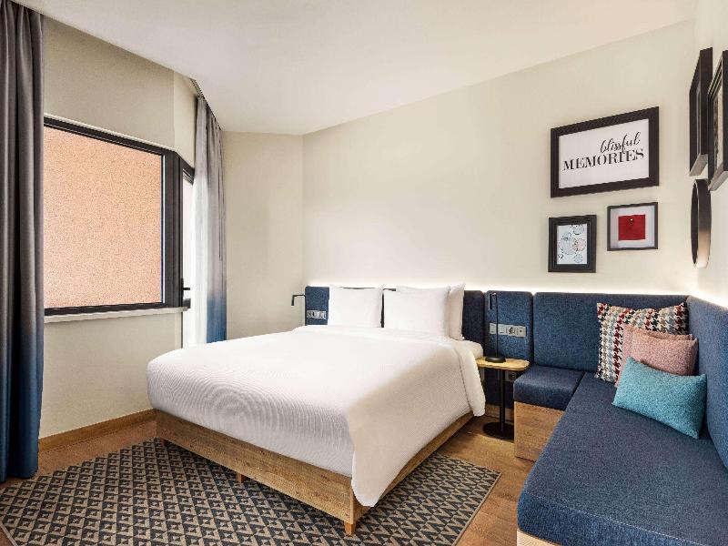 Tryp By Wyndham Zomin image