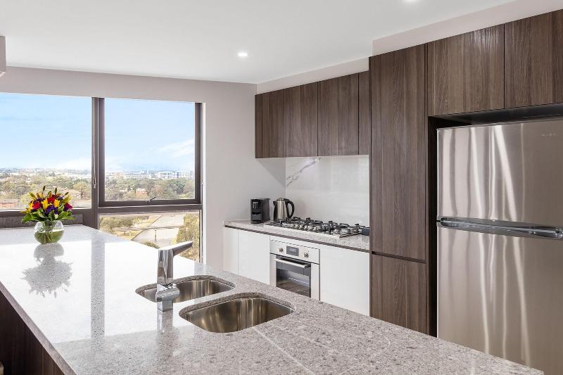 Meriton Suites Church Street, Parramatta image