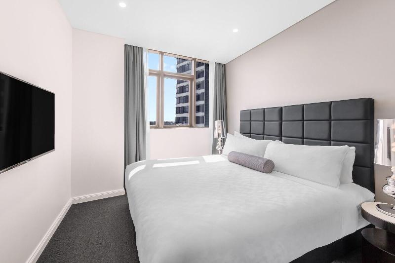 Meriton Suites Church Street, Parramatta image