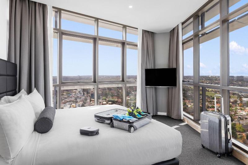Meriton Suites Church Street, Parramatta image