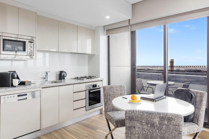 Meriton Suites Church Street, Parramatta image