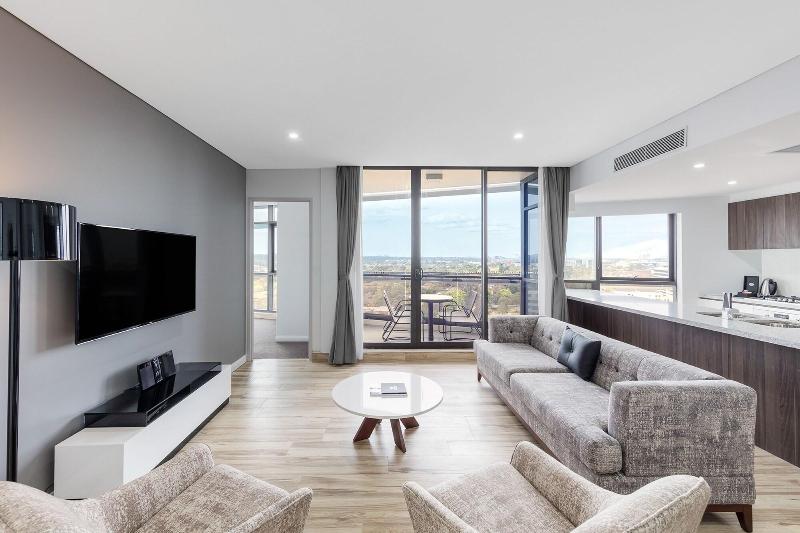 Meriton Suites Church Street, Parramatta image