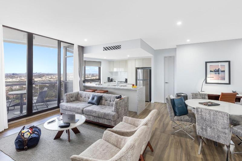 Meriton Suites Church Street, Parramatta image