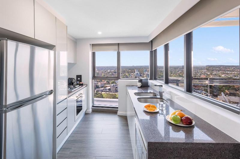 Meriton Suites Church Street, Parramatta image