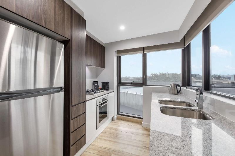 Meriton Suites Church Street, Parramatta image
