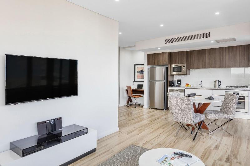 Meriton Suites Church Street, Parramatta image