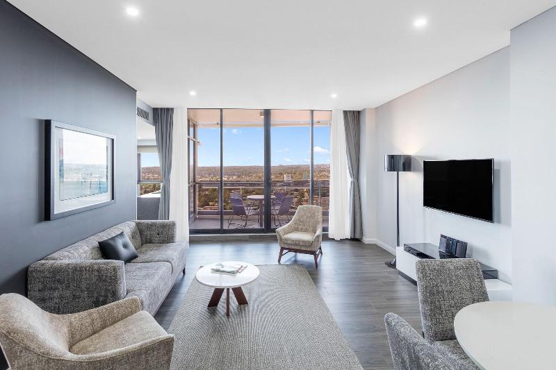 Meriton Suites Church Street, Parramatta image