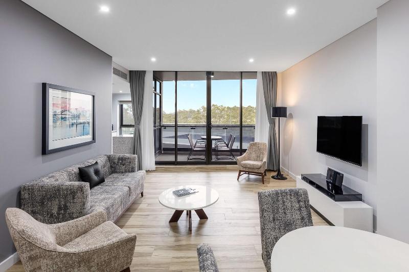 Meriton Suites Church Street, Parramatta image