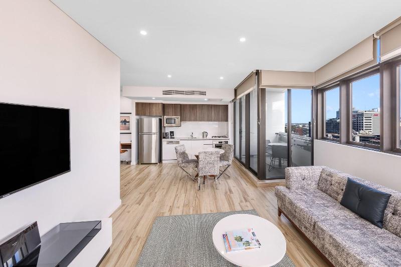Meriton Suites Church Street, Parramatta image