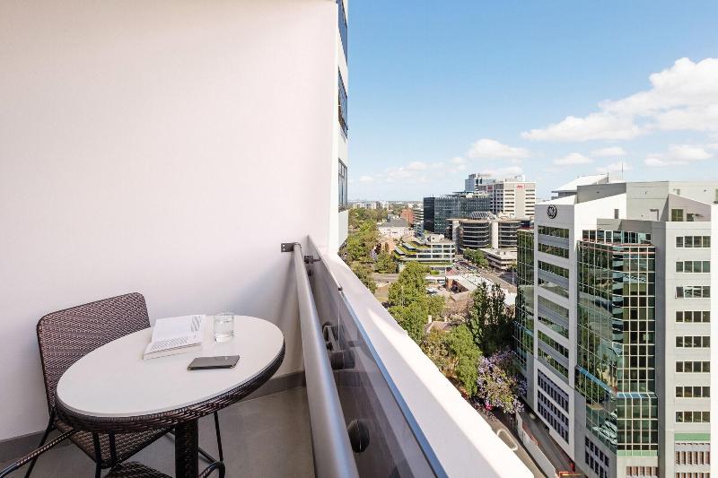 Meriton Suites Church Street, Parramatta image
