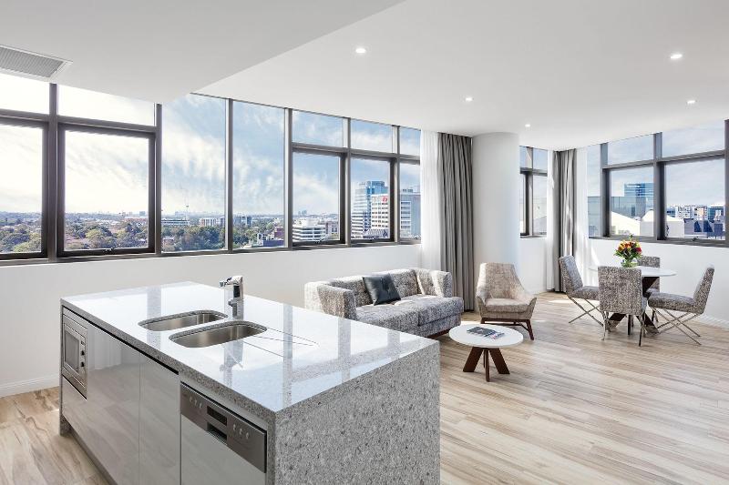 Meriton Suites Church Street, Parramatta image