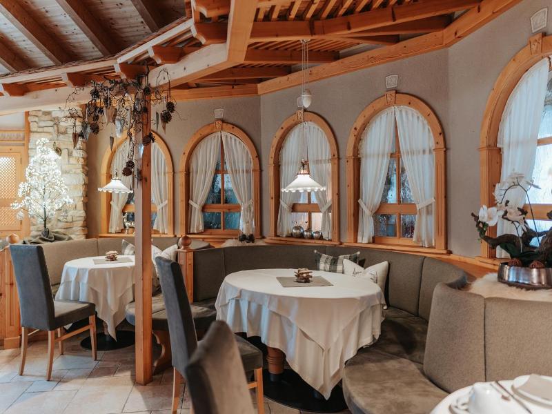 Garni Hotel Mirabel image