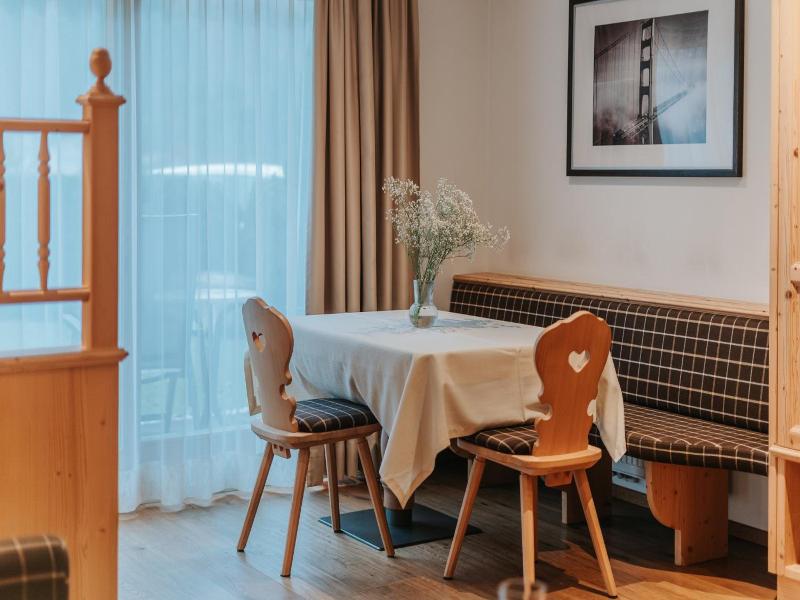 Garni Hotel Mirabel image