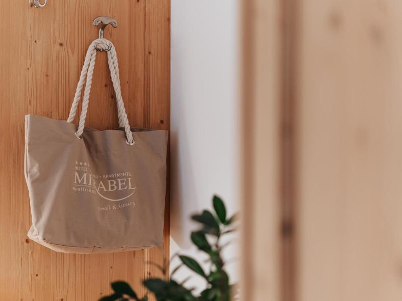 Garni Hotel Mirabel image