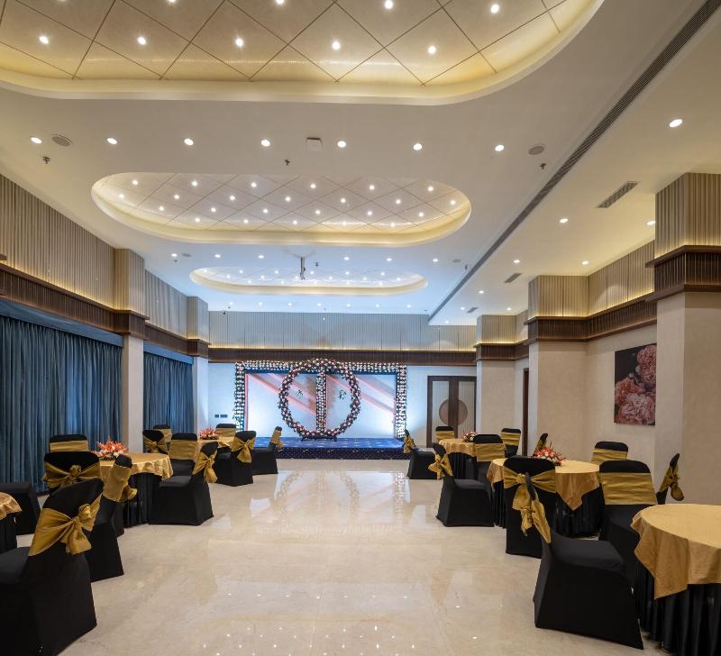 Hotel Regal Grand