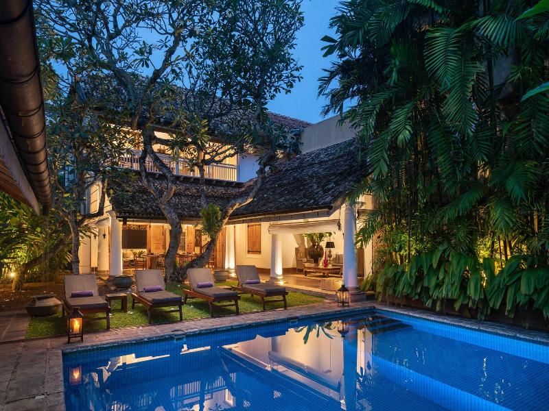 Taru Villas Rampart Street image