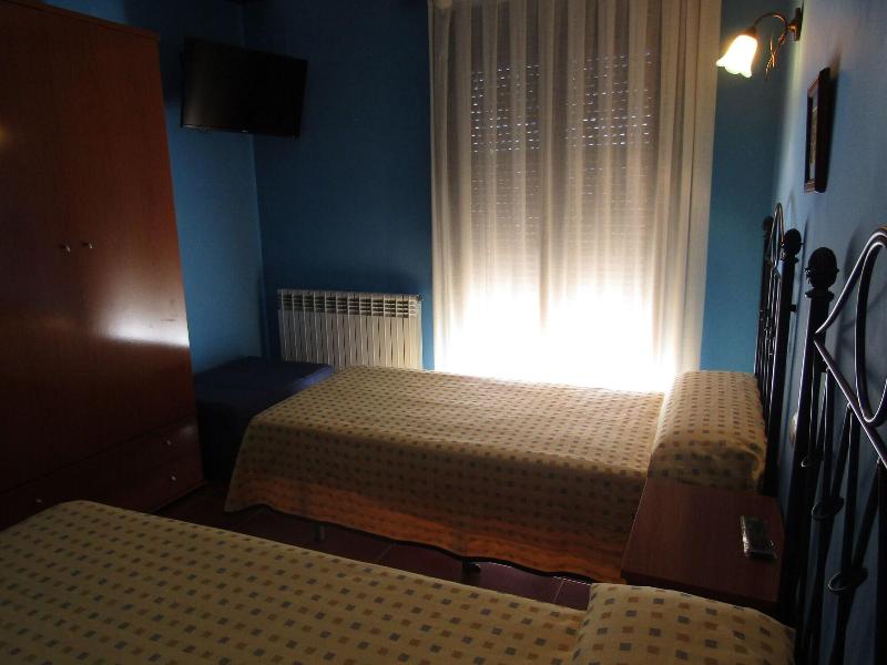 Hostal Paquita image