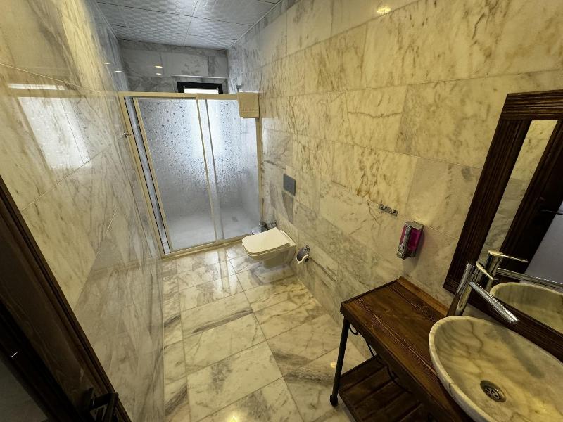 Rustic Caves Hotel image