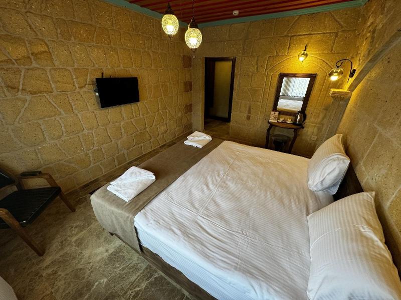 Rustic Caves Hotel image