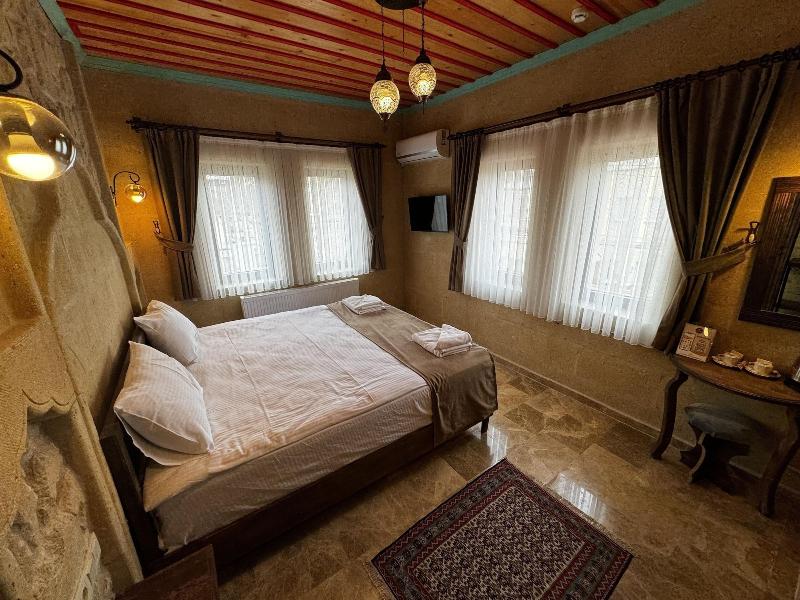 Rustic Caves Hotel image