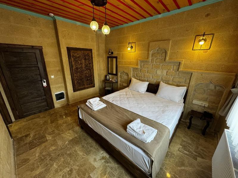Rustic Caves Hotel image