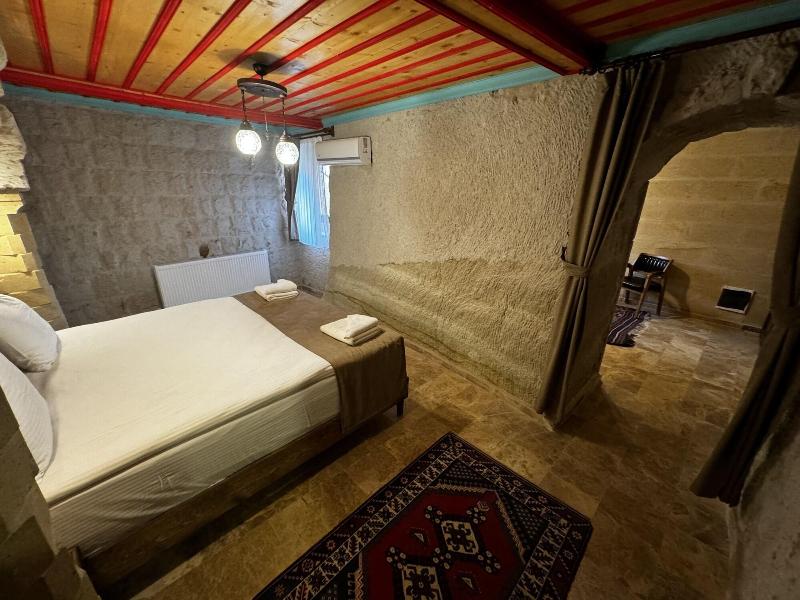 Rustic Caves Hotel image