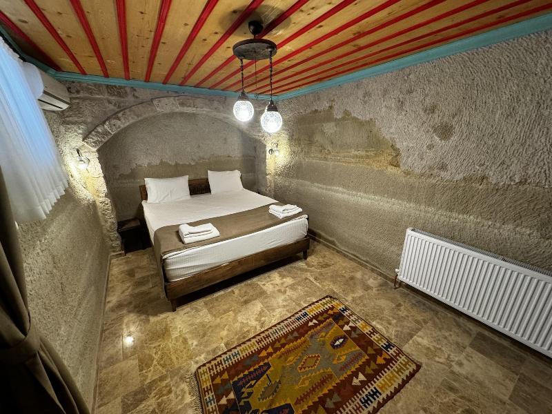Rustic Caves Hotel image