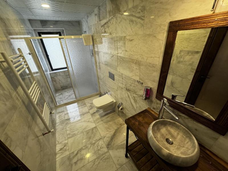 Rustic Caves Hotel image