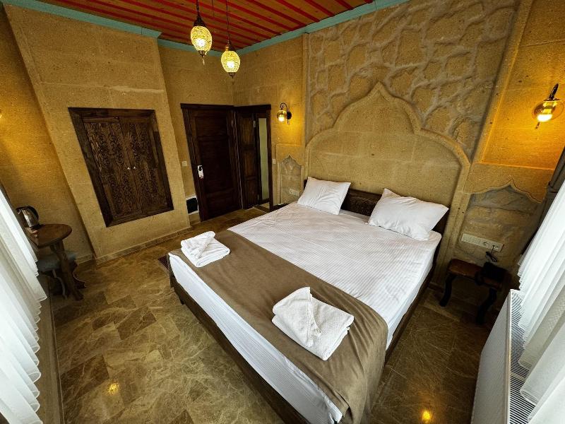 Rustic Caves Hotel image