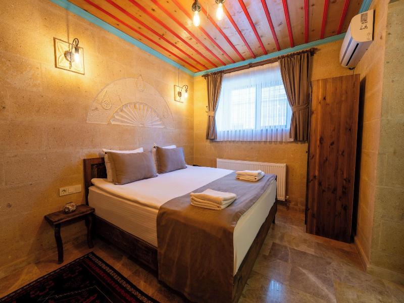 Rustic Caves Hotel image
