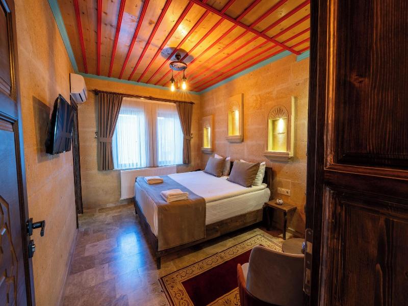 Rustic Caves Hotel image