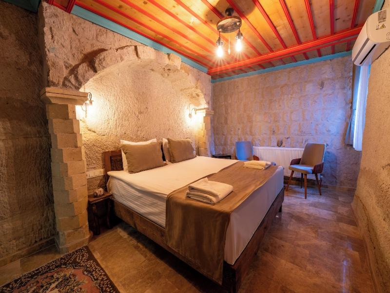 Rustic Caves Hotel image