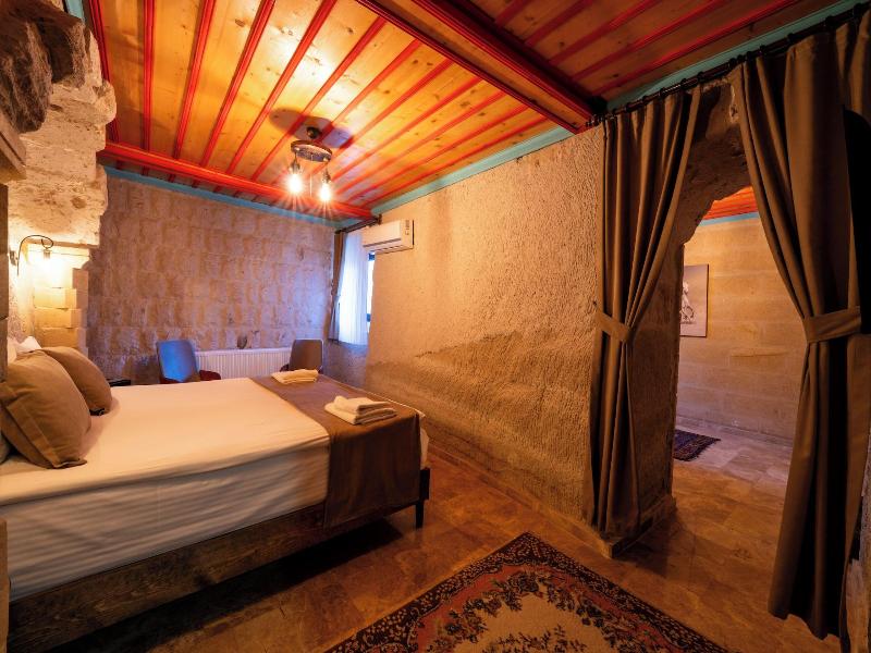 Rustic Caves Hotel image