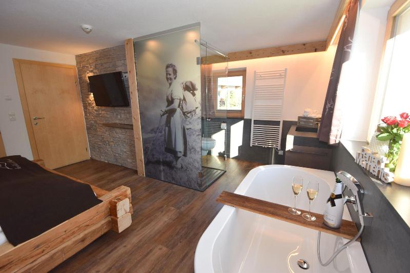 Chalets Apartments Wachterhof image