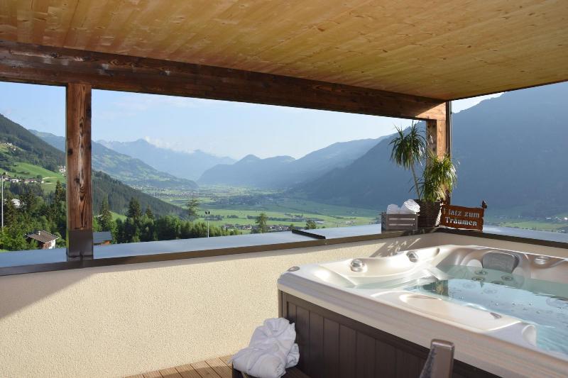Chalets Apartments Wachterhof image
