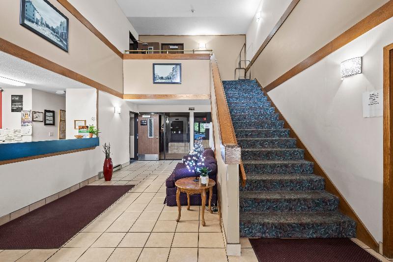 Wautoma Inn by OYO Near Airport WI 73 image