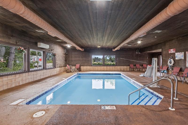 Wautoma Inn by OYO Near Airport WI 73 image