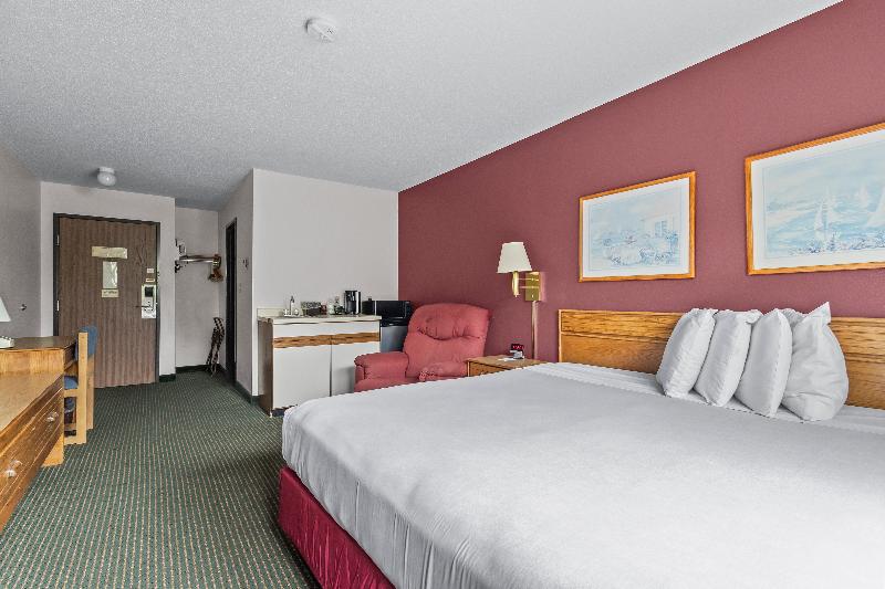 Wautoma Inn by OYO Near Airport WI 73 image