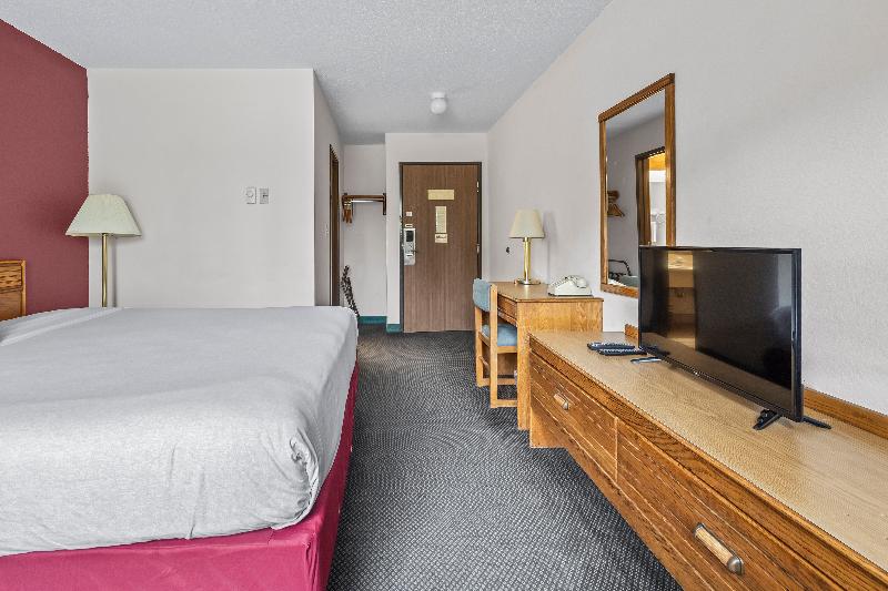 Wautoma Inn by OYO Near Airport WI 73 image