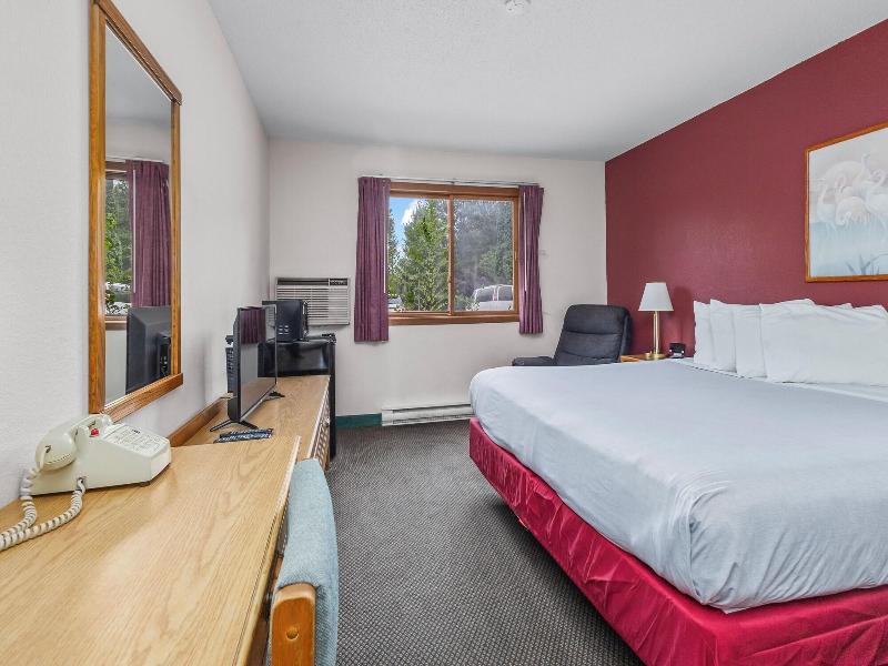 Wautoma Inn by OYO Near Airport WI 73 image