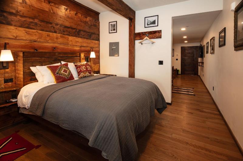 The Frenchman Suites image
