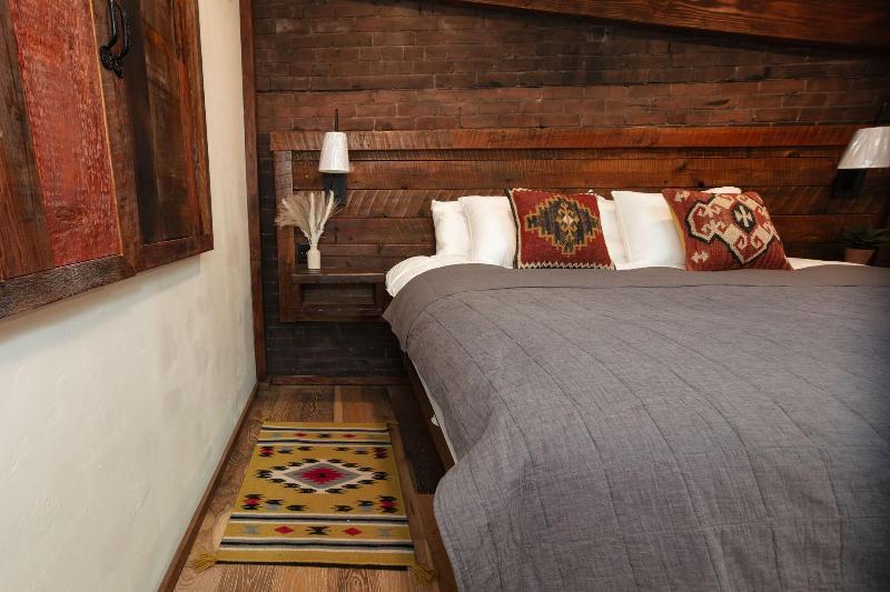 The Frenchman Suites image