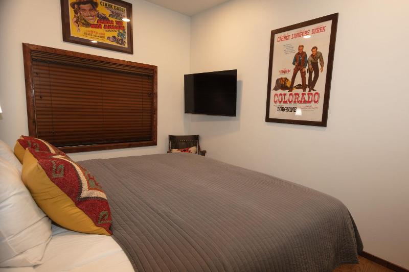 The Frenchman Suites image