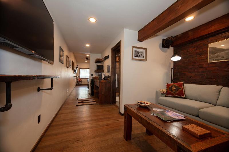 The Frenchman Suites image