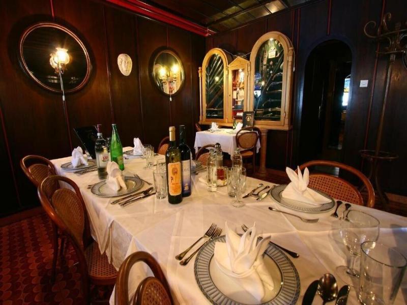Villa Segetski Dvori - Tradition Since 1964 image