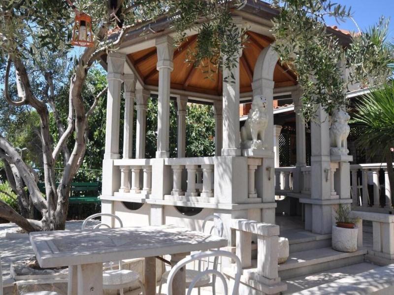 Villa Segetski Dvori - Tradition Since 1964 image