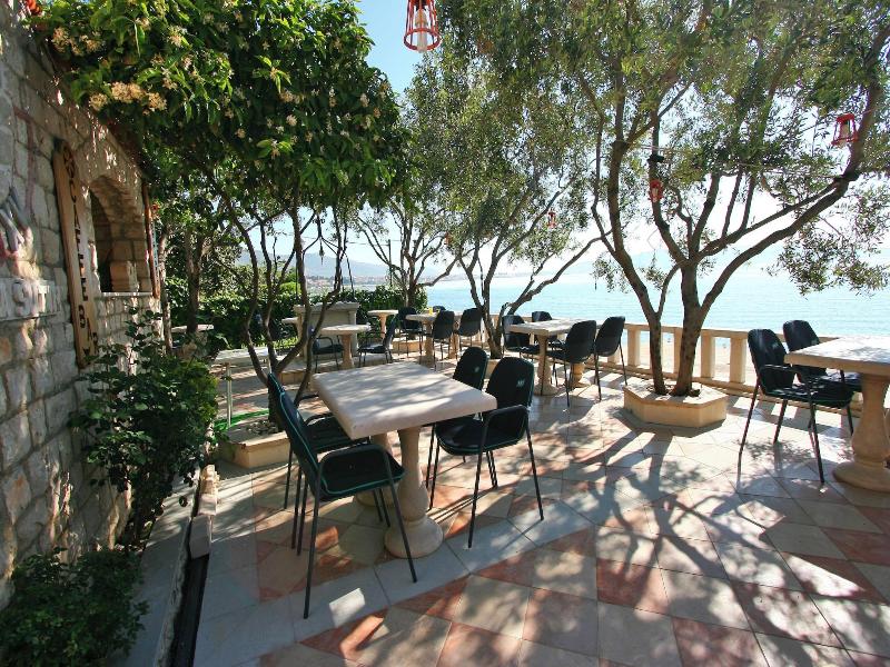 Villa Segetski Dvori - Tradition Since 1964 image