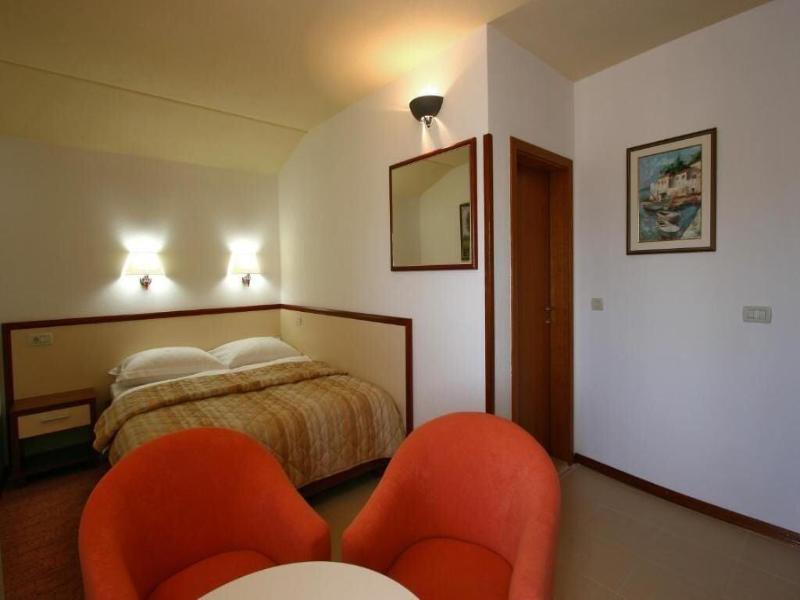 Villa Segetski Dvori - Tradition Since 1964 image