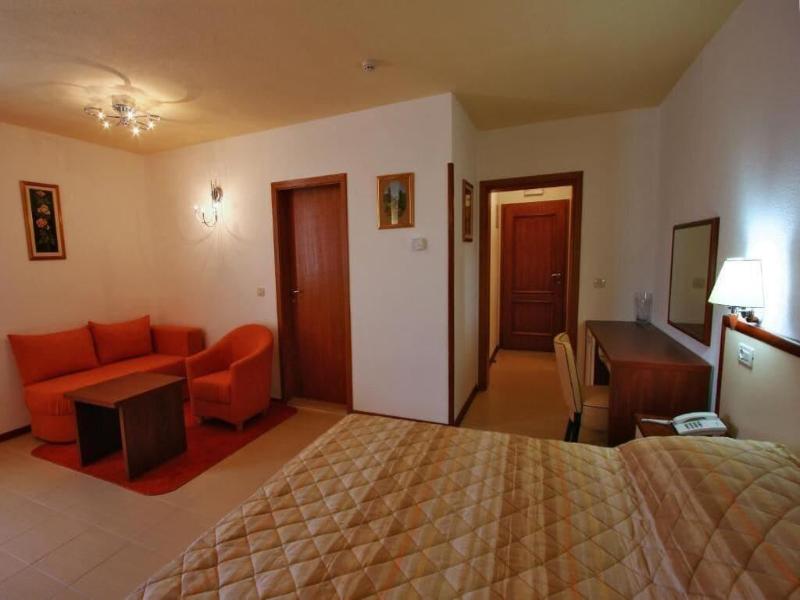 Villa Segetski Dvori - Tradition Since 1964 image