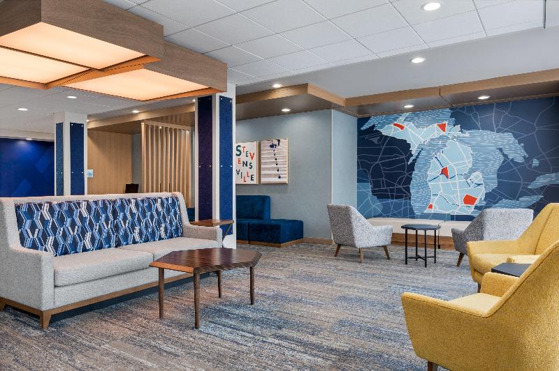Holiday Inn Express Stevensville Benton Harbor image